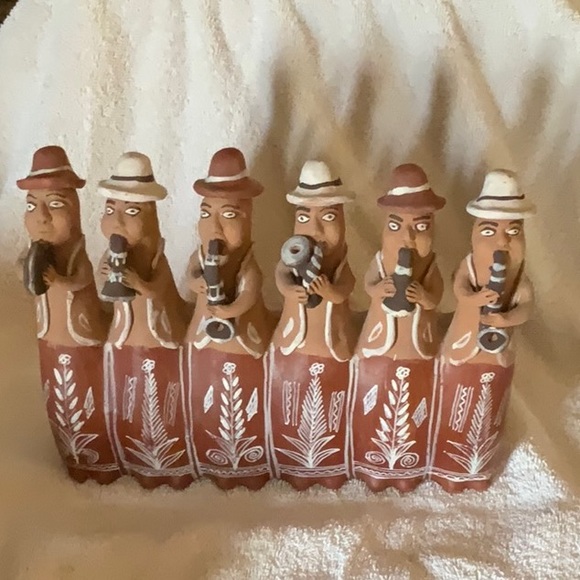 Vintage Peruvian folk art  terra-cotta Clay band of musicians figurine - Picture 1 of 8